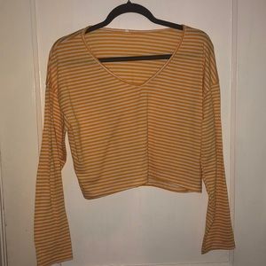 Crop long sleeve shirt